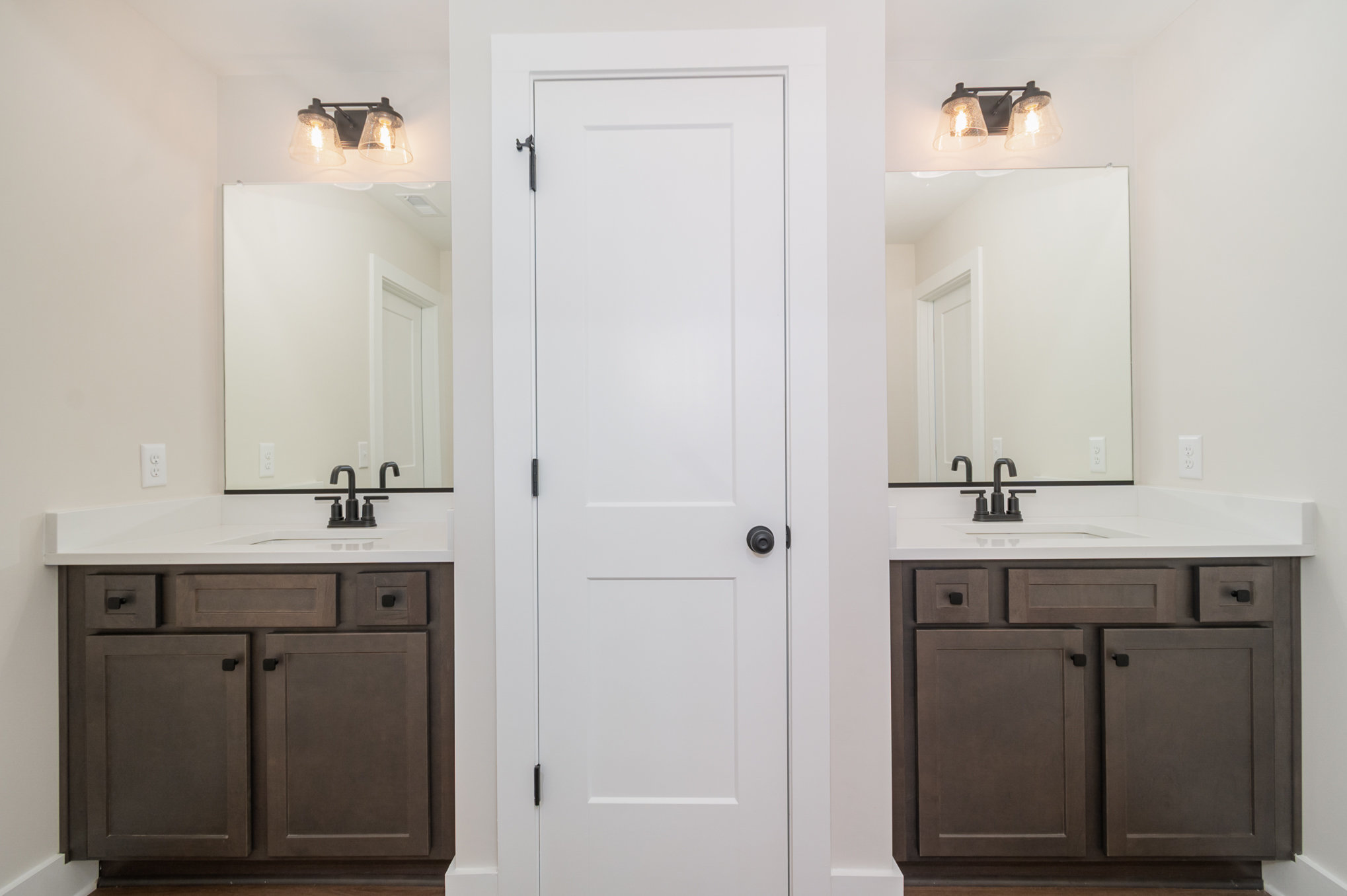 ${column.getChild('alt').value}