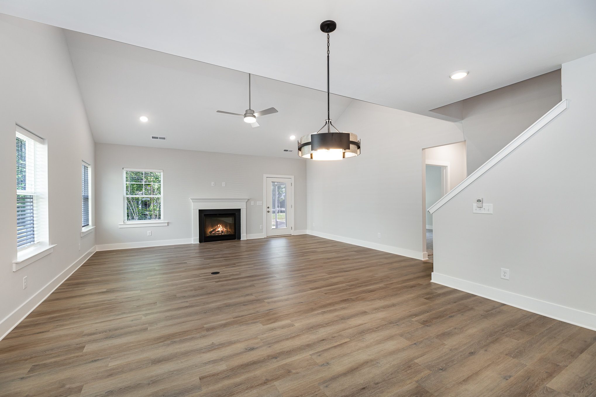 ${column.getChild('alt').value}