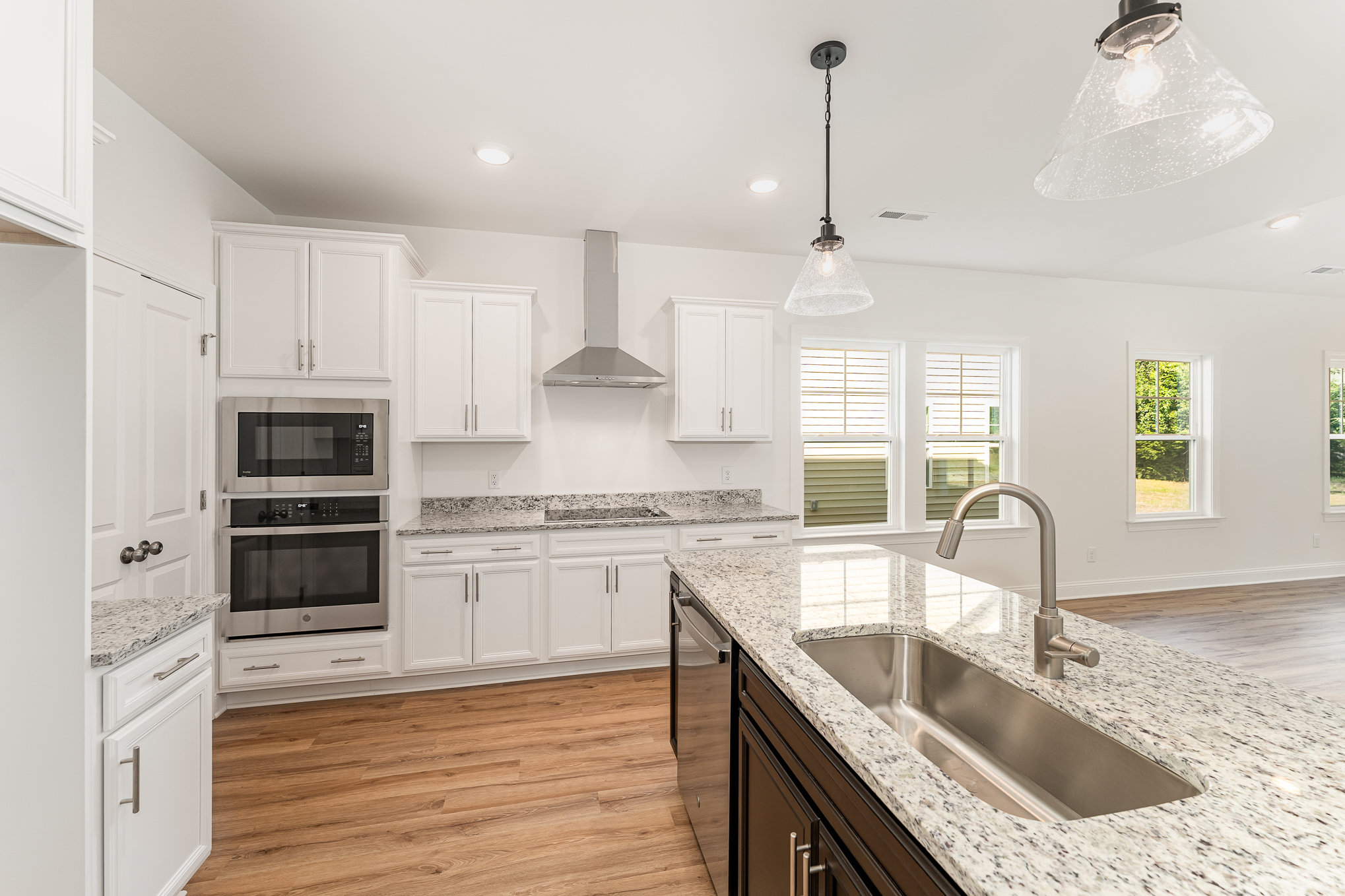 ${column.getChild('alt').value}