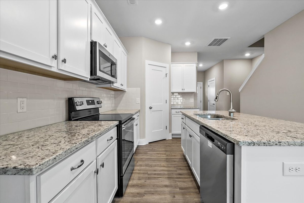 ${column.getChild('alt').value}